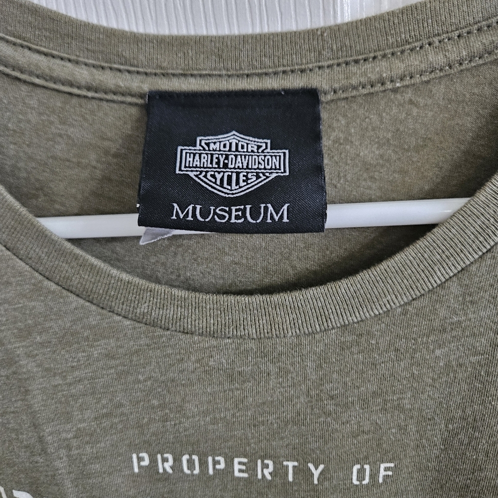 Women's Harley-Davidson Museum Tshirt - Picture 2 of 4